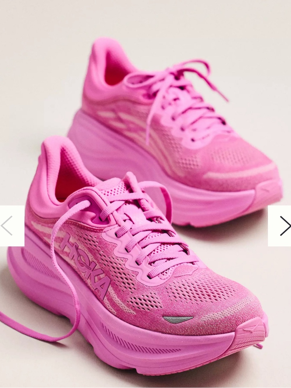 Hoka NWT Bondi 9 inconic sneaker in crabapple color